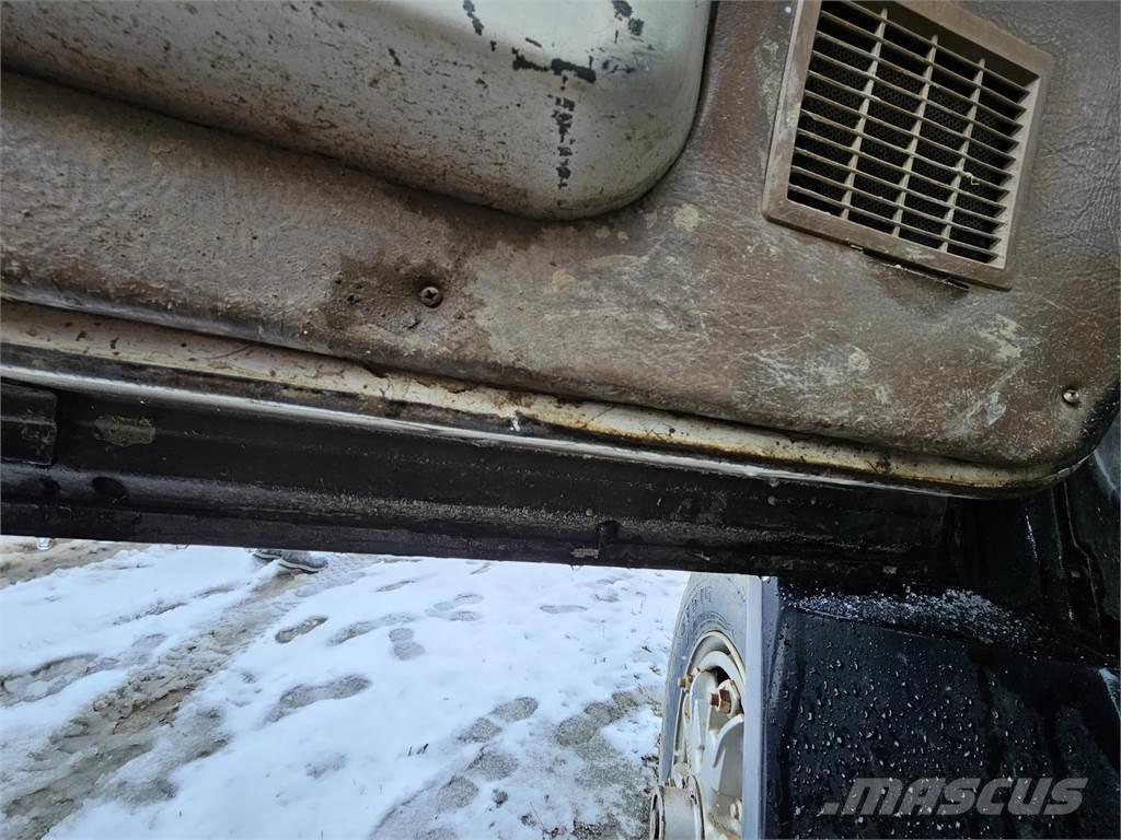 Ford L9000 その他部品