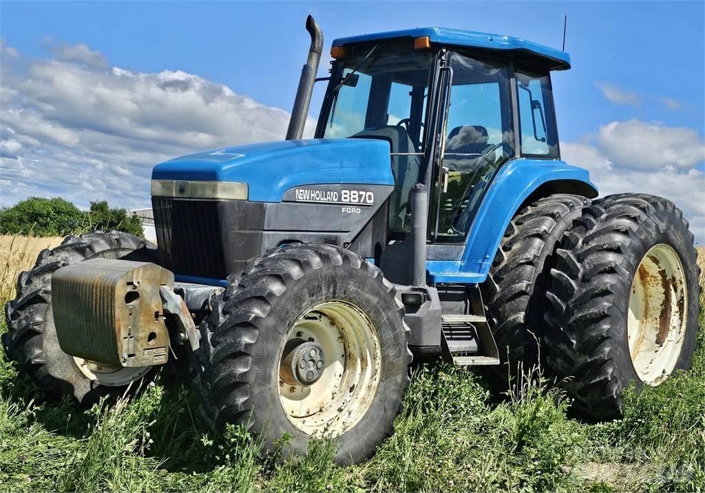 New Holland 8870 トラクター