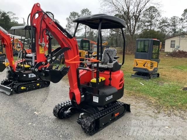 AGT QK20R 大型油圧ショベル12t以上（パワーショベル・ユンボ）