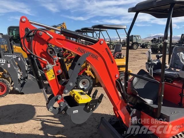 AGT QK20R 大型油圧ショベル12t以上（パワーショベル・ユンボ）