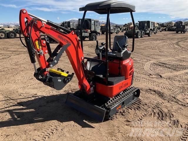 AGT QK20R 大型油圧ショベル12t以上（パワーショベル・ユンボ）