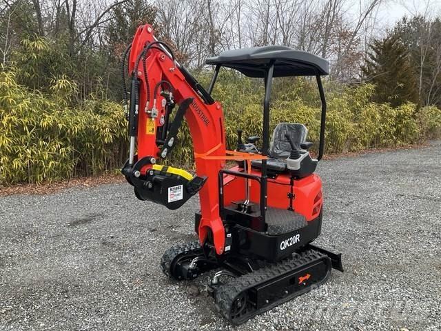 AGT QK20R 大型油圧ショベル12t以上（パワーショベル・ユンボ）