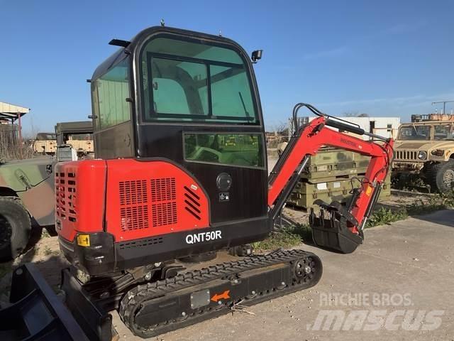 AGT QNT50R 大型油圧ショベル12t以上（パワーショベル・ユンボ）