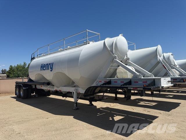  Aldura 1040CF その他トレーラー