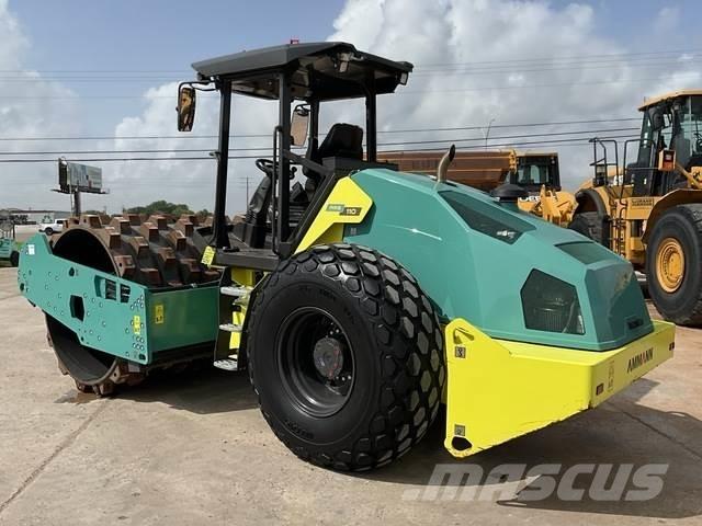 Ammann ARS 110 振動ローラ