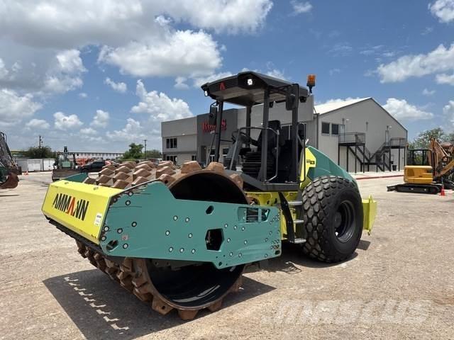 Ammann ARS 110 振動ローラ