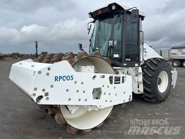 Ammann ARS 130 振動ローラ