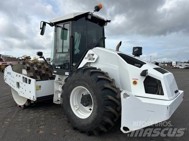 Ammann ARS 130 振動ローラ