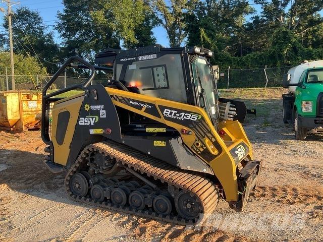 ASV RT135 スキッドステアローダー
