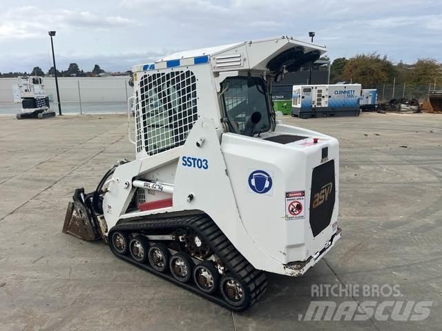 ASV RT40 スキッドステアローダー