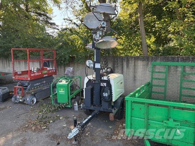 Atlas Copco V4 ライトタワー