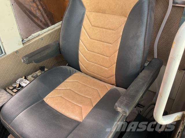 Bauer MBG24 クローラドリル