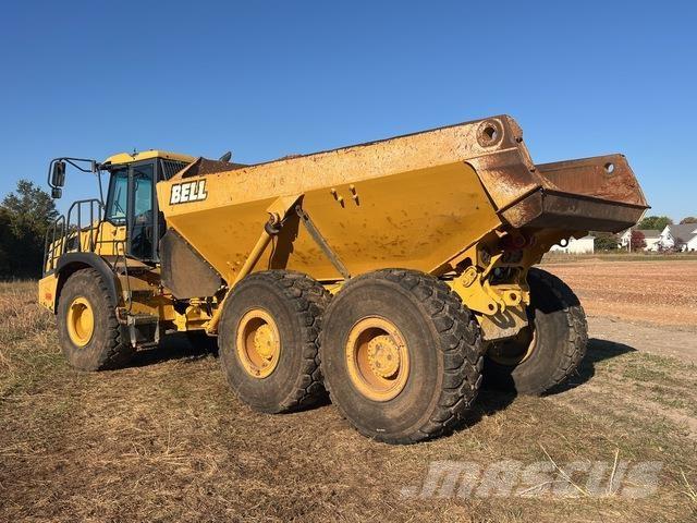 Bell B25E アーティキュレート式ダンプトラック
