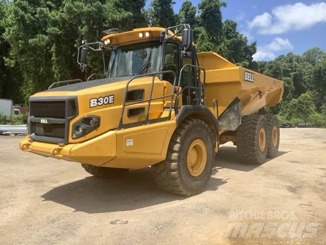 Bell B30E アーティキュレート式ダンプトラック