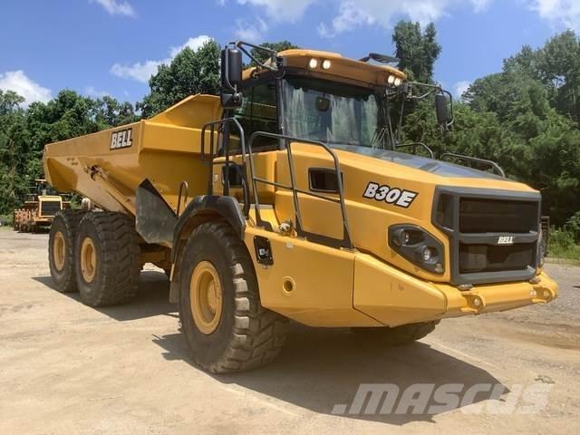 Bell B30E アーティキュレート式ダンプトラック