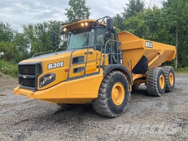 Bell B30E アーティキュレート式ダンプトラック