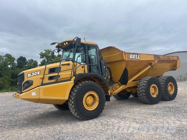 Bell B30E アーティキュレート式ダンプトラック