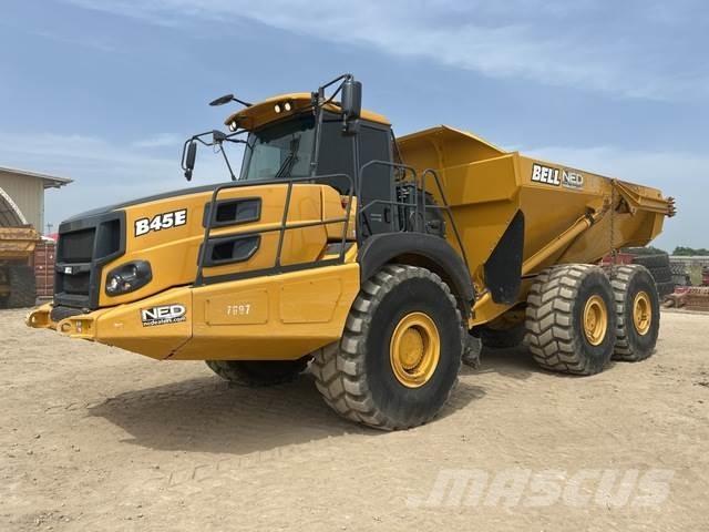 Bell B45E アーティキュレート式ダンプトラック