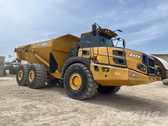 Bell B45E アーティキュレート式ダンプトラック