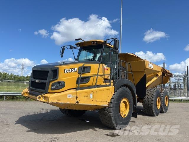 Bell B45E アーティキュレート式ダンプトラック