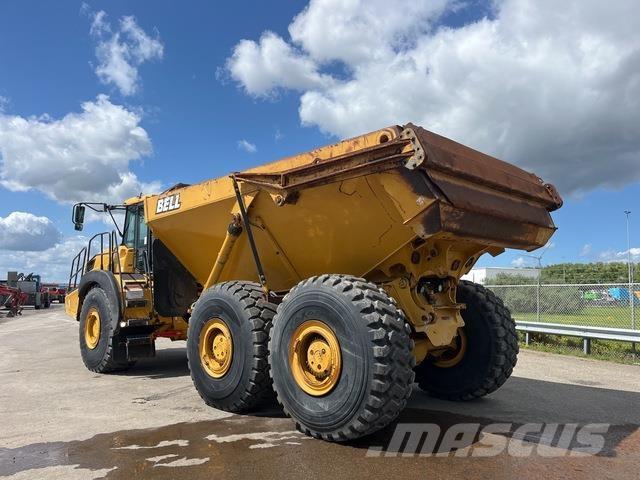 Bell B45E アーティキュレート式ダンプトラック