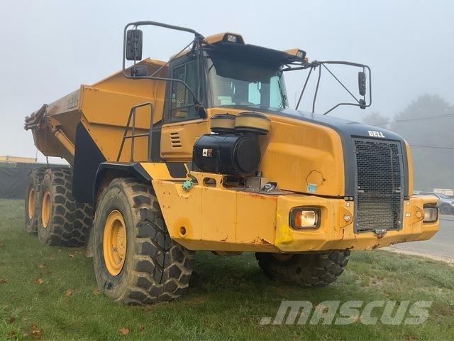 Bell B50D アーティキュレート式ダンプトラック