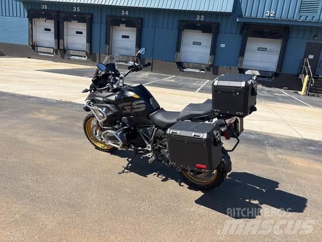 BMW R1250 バギー