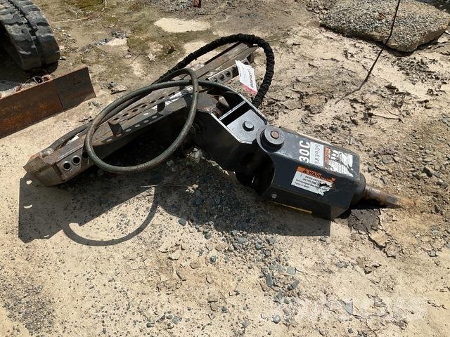 Bobcat 30C ドリル