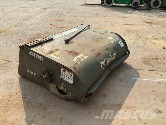 Bobcat 6707144 路面清掃機
