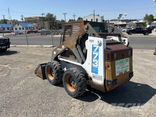 Bobcat 773 スキッドステアローダー