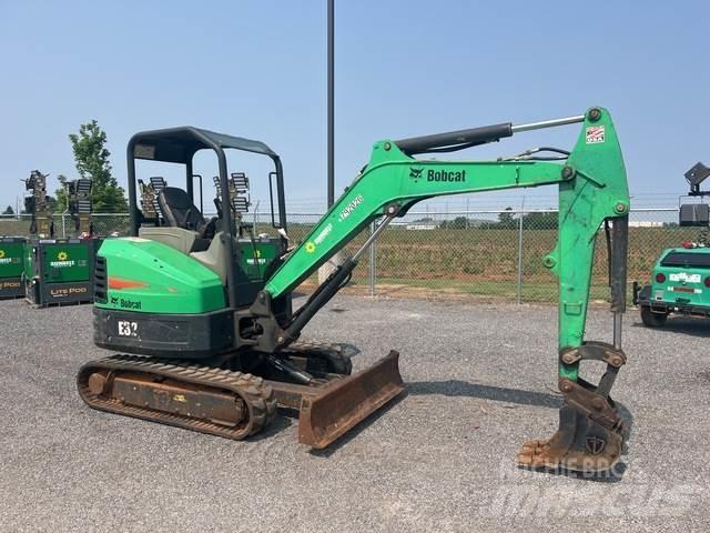 Bobcat E32 大型油圧ショベル12t以上（パワーショベル・ユンボ）