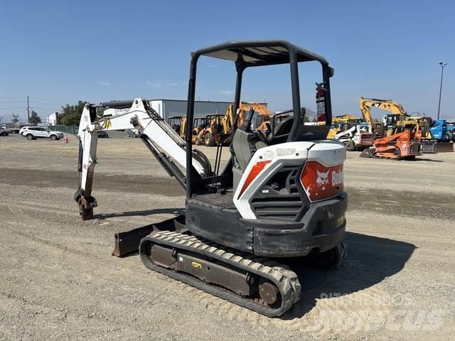 Bobcat E32I 大型油圧ショベル12t以上（パワーショベル・ユンボ）