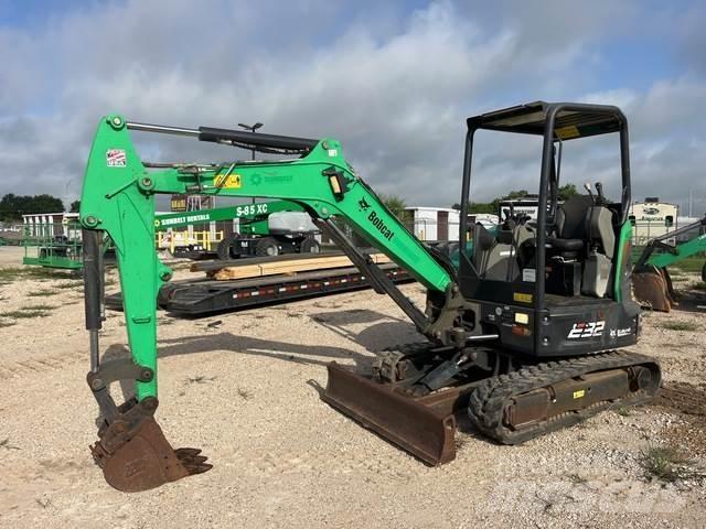 Bobcat E32I 大型油圧ショベル12t以上（パワーショベル・ユンボ）