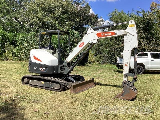 Bobcat E42 大型油圧ショベル12t以上（パワーショベル・ユンボ）