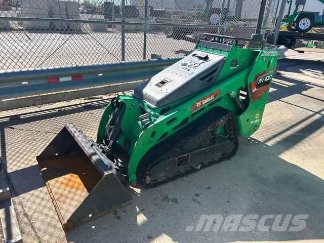 Bobcat MT100 スキッドステアローダー