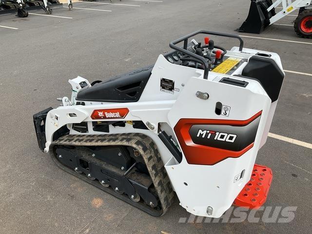 Bobcat MT100 スキッドステアローダー