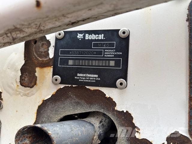 Bobcat MT55 スキッドステアローダー