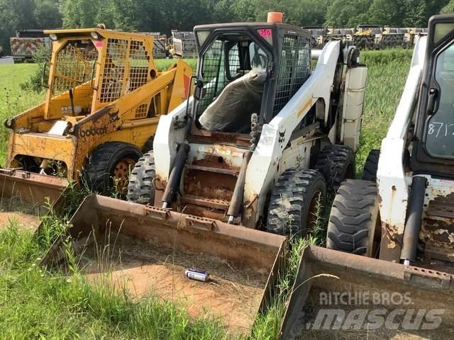 Bobcat S250 スキッドステアローダー