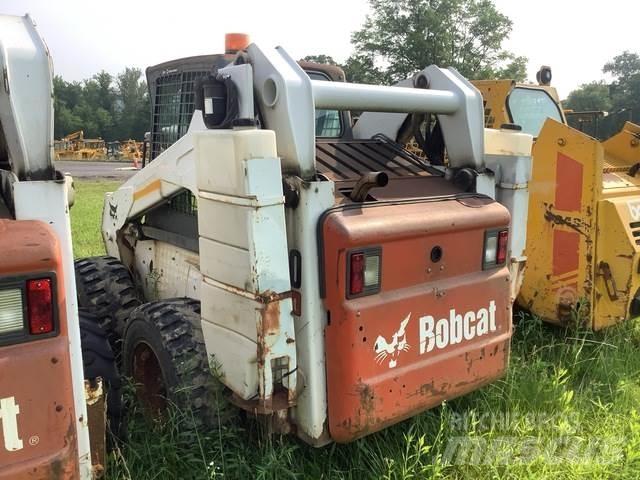 Bobcat S250 スキッドステアローダー