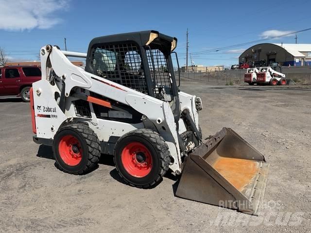 Bobcat S530 スキッドステアローダー