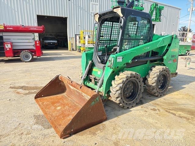 Bobcat S550 スキッドステアローダー