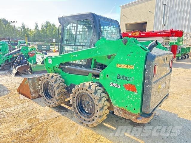 Bobcat S550 スキッドステアローダー