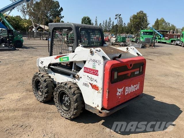 Bobcat S550 スキッドステアローダー
