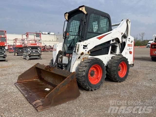 Bobcat S570 スキッドステアローダー