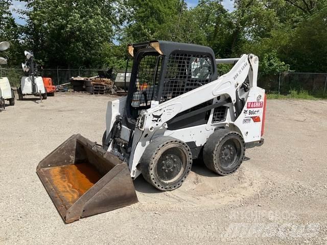 Bobcat S570 スキッドステアローダー