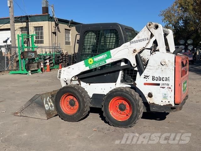 Bobcat S570 スキッドステアローダー