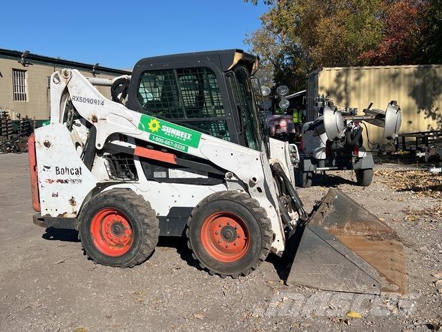 Bobcat S570 スキッドステアローダー