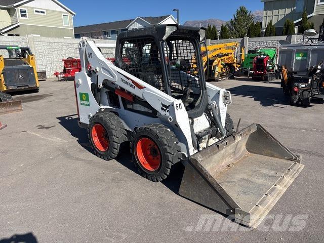 Bobcat S570 スキッドステアローダー