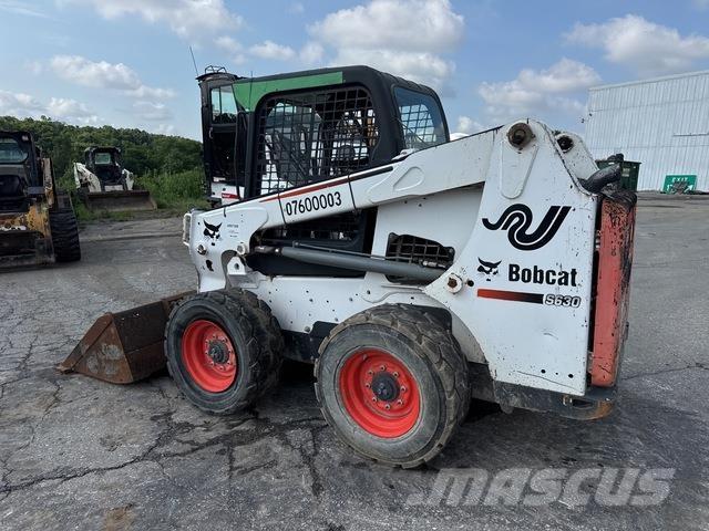 Bobcat S630 スキッドステアローダー