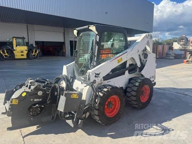 Bobcat S650 スキッドステアローダー